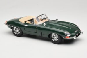 Jaguar E-Type Series 1 Roadster Grøn Bburago 1:18 3016-M1 Metal — billede 6 af 8