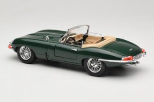 Jaguar E-Type Series 1 Roadster Grøn Bburago 1:18 3016-M1 Metal — billede 7 af 8