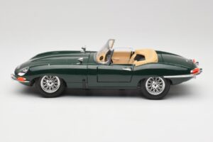 Jaguar E-Type Series 1 Roadster Grøn Bburago 1:18 3018-M5 Metal — billede 4 af 8