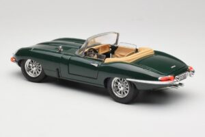 Jaguar E-Type Series 1 Roadster Grøn Bburago 1:18 3018-M5 Metal — billede 7 af 8