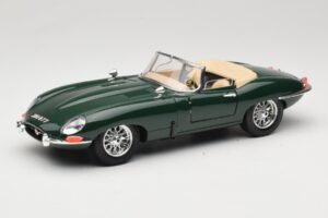 Jaguar E-Type Series 1 Roadster Grøn Bburago 1:18 3016-M1 Metal