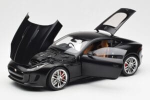 Jaguar F-Type R X152 Mat Sort AUTOart 1:18 73652 Komposit — billede 2 af 8