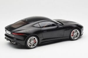 Jaguar F-Type R X152 Mat Sort AUTOart 1:18 73652 Komposit — billede 3 af 8