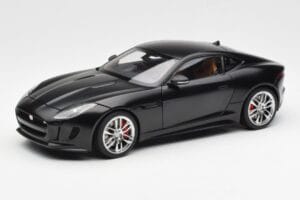 Jaguar F-Type R X152 Mat Sort AUTOart 1:18 73652 Komposit