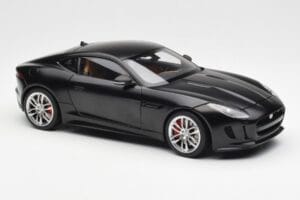 Jaguar F-Type R X152 Mat Sort AUTOart 1:18 73652 Komposit — billede 6 af 8