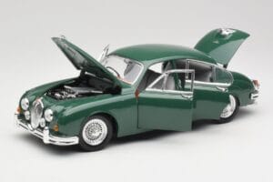 Jaguar Mark II British Racing Grøn & Blå Interiør Maisto 1:18 59001 Metal — billede 2 af 8