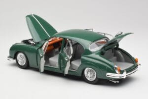 Jaguar Mark II British Racing Grøn & Blå Interiør Maisto 1:18 59001 Metal — billede 5 af 8