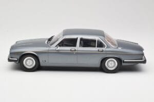 Jaguar XJ Series III Metallic Grey MCG 1:18 MCG18177 Metal — billede 3 af 6