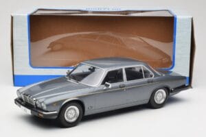 Jaguar XJ Series III Metallic Grey MCG 1:18 MCG18177 Metal — billede 6 af 6