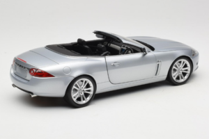 Jaguar XK X150 Cabriolet Sølv Minichamps 1:18 153130533 Metal — billede 3 af 8