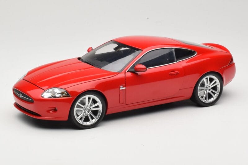 Jaguar XK X150 Rød Minichamps 1:18 150130503 Metal