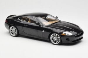 Jaguar XK-R X150 Midnight Sort AUTOart 1:18 73632 Metal — billede 6 af 8
