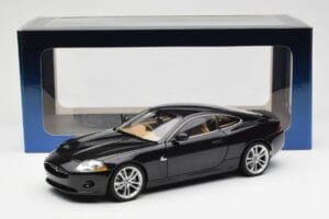Jaguar XK-R X150 Midnight Sort AUTOart 1:18 73632 Metal — billede 8 af 8