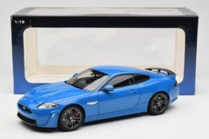 Jaguar XKR-S X150 French Racing Blå AUTOart 1:18 73641 Metal — billede 8 af 8