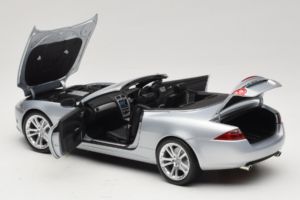 Jaguar XK X150 Cabriolet Sølv Minichamps 1:18 150130531 Metal — billede 5 af 8