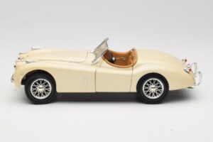 Jaguar XK120 Hvid Eduscho 1:18 7482-1HTH Metal — billede 4 af 8
