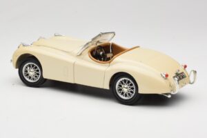 Jaguar XK120 Hvid Eduscho 1:18 7482-1HTH Metal — billede 7 af 8