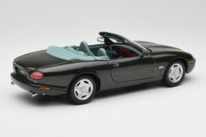 Jaguar XK8 X100 Cabriolet British Racing Grøn Maisto 1:18 50285 Metal — billede 3 af 8