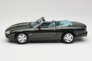 Jaguar XK8 X100 Cabriolet British Racing Grøn Maisto 1:18 50285 Metal — billede 4 af 8