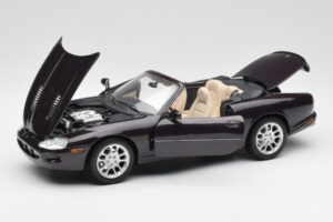 Jaguar XKR X100 Cabriolet Grå Maisto 1:18 50331 Metal — billede 2 af 8