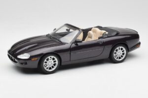 Jaguar XKR X100 Cabriolet Grå Maisto 1:18 50331 Metal