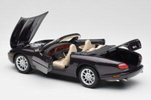 Jaguar XKR X100 Cabriolet Grå Maisto 1:18 50331 Metal — billede 5 af 8