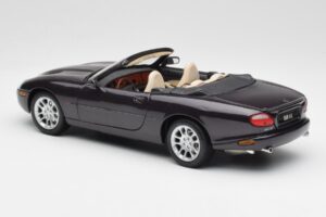 Jaguar XKR X100 Cabriolet Grå Maisto 1:18 50331 Metal — billede 7 af 8