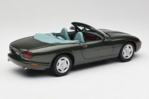 Jaguar XKR X100 Cabriolet Grøn Maisto 1:18 37800-M1 Metal — billede 3 af 8