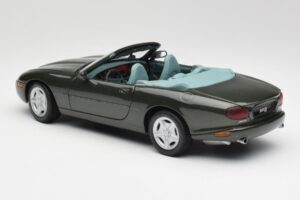Jaguar XKR X100 Cabriolet Grøn Maisto 1:18 37800-M1 Metal — billede 7 af 8