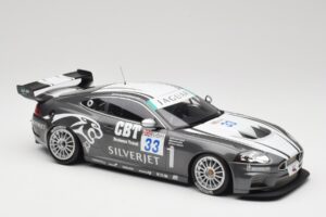 Jaguar XKR GT3 Quaife #33 P. Hall FIA GT3 Championship 2008 Minichamps 1:18 150081333 Metal — billede 4 af 6