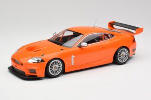 Jaguar XKR GT3 Racing Orange Minichamps 1:18 150081391 Metal