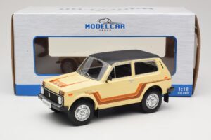 Lada Niva 2121 California Beige MCG 1:18 MCG18004 Metal — billede 6 af 6