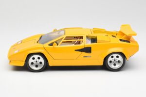 Lamborghini Countach Gul Bburago 1:18 3037 Metal — billede 4 af 8