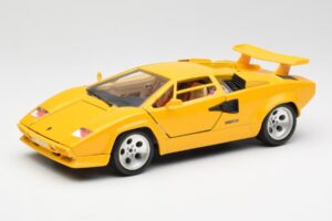 Lamborghini Countach Gul Bburago 1:18 3037 Metal