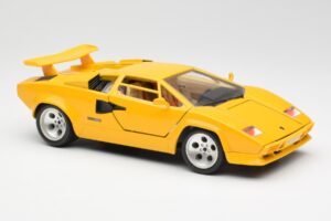 Lamborghini Countach Gul Bburago 1:18 3037 Metal — billede 6 af 8