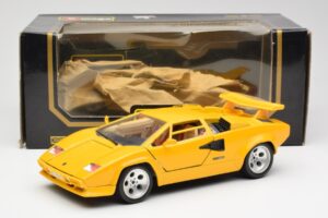 Lamborghini Countach Gul Bburago 1:18 3037 Metal — billede 8 af 8