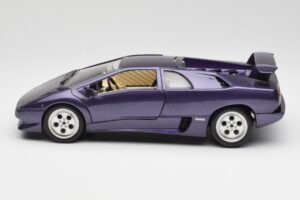 Lamborghini Diablo Lilla Maisto 1:18 3028 Metal — billede 4 af 8