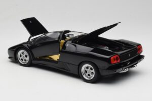 Lamborghini Diablo Roadster Sort AUTOart 1:18 70093-R1 Metal — billede 6 af 10