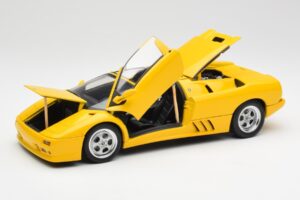 Lamborghini Diablo Roadster Gul AUTOart 1:18 70092 Metal — billede 2 af 8
