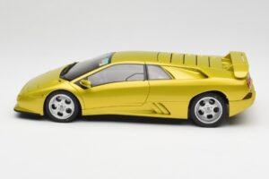 Lamborghini Diablo SE30 Anniversary Edition Gul Spyder AUTOart 1:18 79157 Metal — billede 4 af 8