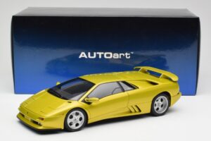 Lamborghini Diablo SE30 Anniversary Edition Gul Spyder AUTOart 1:18 79157 Metal — billede 8 af 8