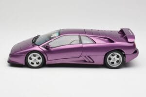 Lamborghini Diablo SE30 Anniversary Edition Metallic Lilla AUTOart 1:18 79158 Metal — billede 4 af 8