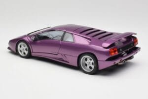 Lamborghini Diablo SE30 Anniversary Edition Metallic Lilla AUTOart 1:18 79158 Metal — billede 7 af 8
