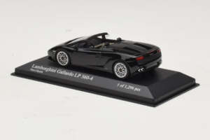Lamborghini Gallardo LP560-4 Spyder Sort Minichamps 1:43 400103830 Metal — billede 3 af 5