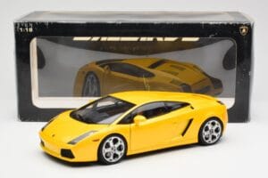 Lamborghini Gallardo Metallic Gul AUTOart 1:18 74571 Metal — billede 8 af 8