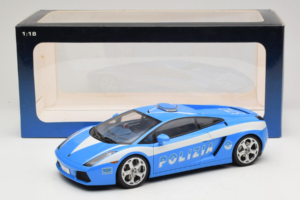 Lamborghini Gallardo Polizia AUTOart 1:18 74576 Metal — billede 8 af 8
