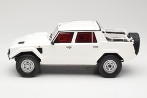 Lamborghini LM002 Hvid Kyosho 1:18 GTS18508W Resin — billede 3 af 6