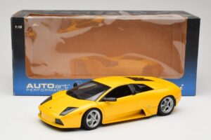 Lamborghini Murcielago LP640 Giallo Orion AUTOart 1:18 74511 Metal — billede 8 af 8