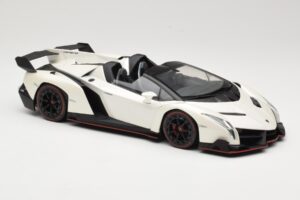 Lamborghini Veneno Roadster Hvid Med Rød Linje Kyosho 1:18 C09502W Metal — billede 4 af 6