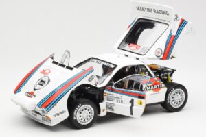 Lancia 037 Martini #1 W. Rohrl / C. Geistdorfer Winner Rally Monte Carlo 1983 Nat Version Kyosho 1:18 08306A Metal — billede 2 af 8